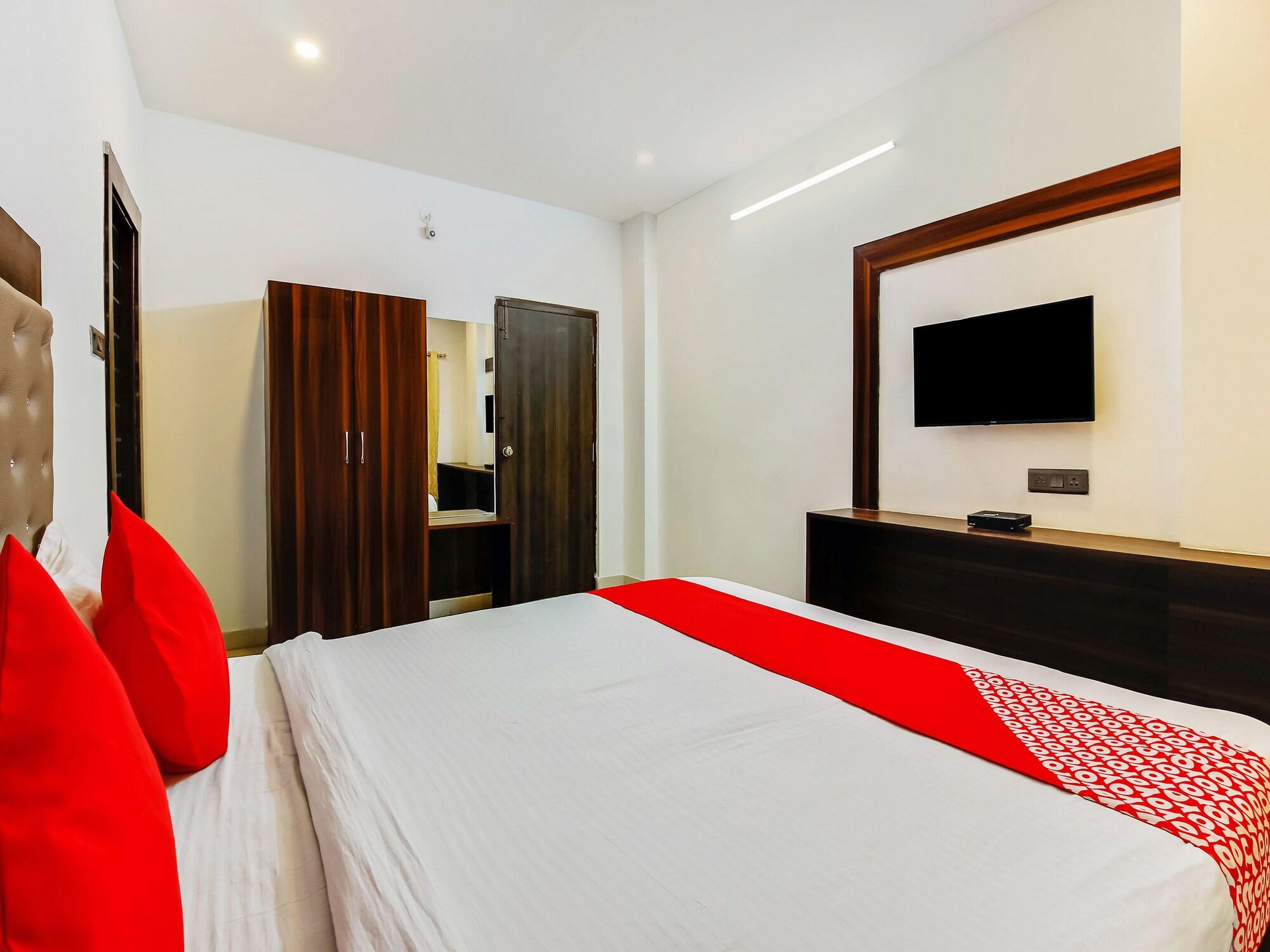 Oyo 29131 Hotel Mn Grand Shamshabad Dış mekan fotoğraf