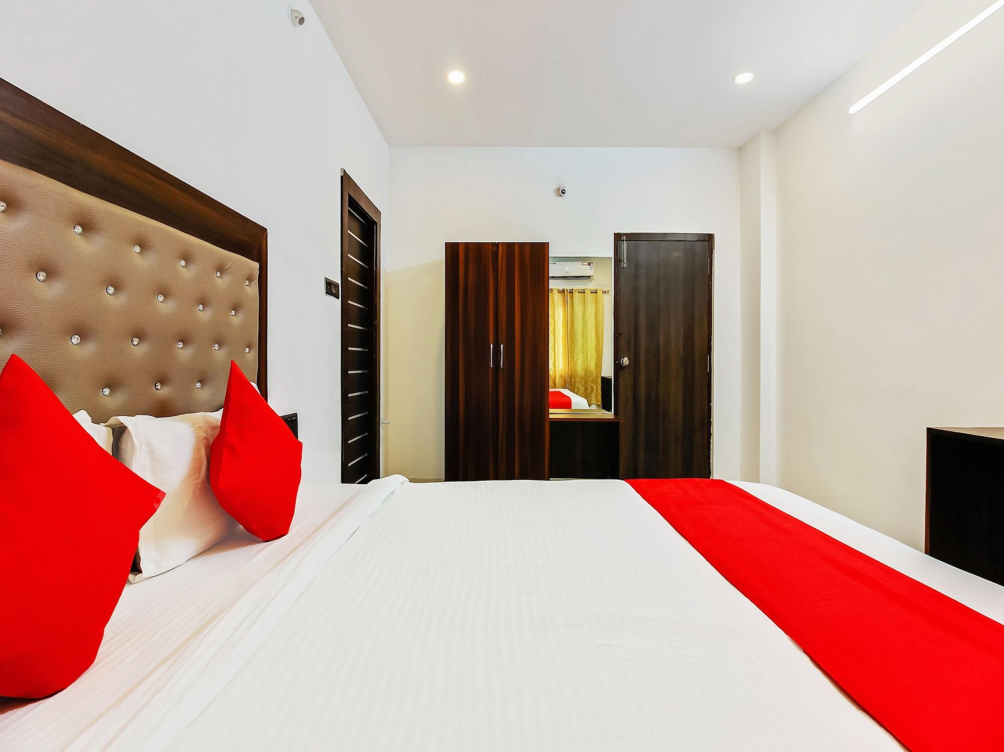 Oyo 29131 Hotel Mn Grand Shamshabad Dış mekan fotoğraf